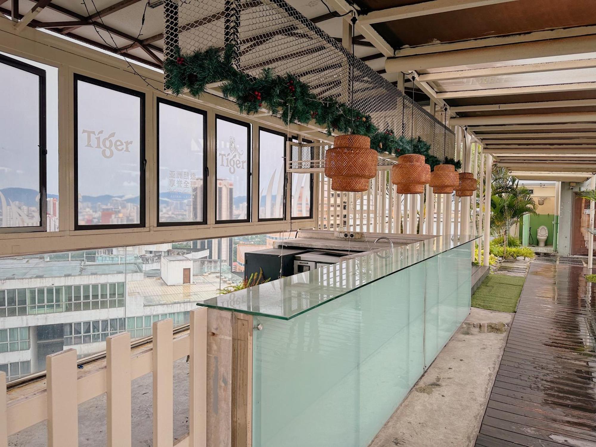 קואלה לומפור Modern Bauhaus Studio At Regalia Klcc Infinity Pool מראה חיצוני תמונה
